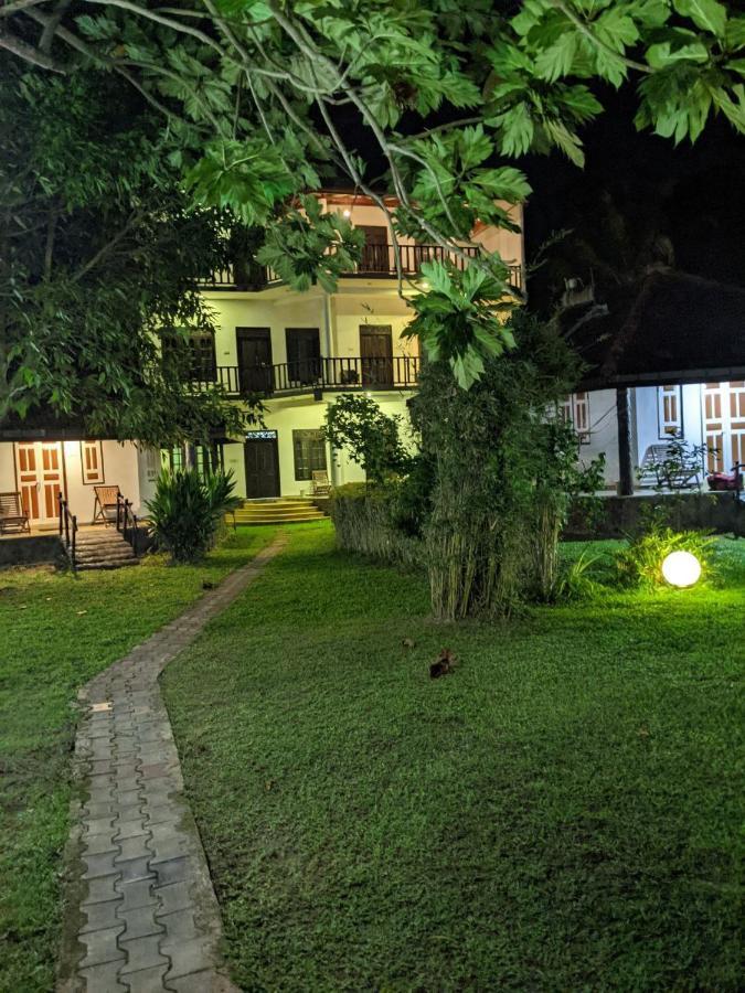 Hotel Paradise Bungalow Weligama Exterior foto